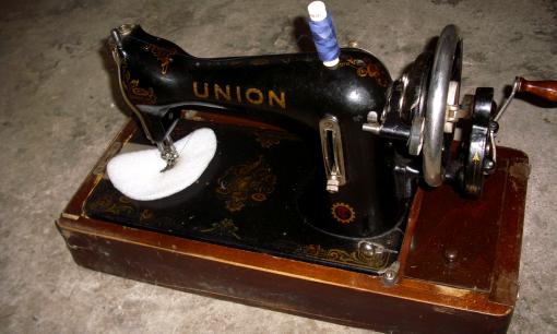 Senovinė siuvimo mašina